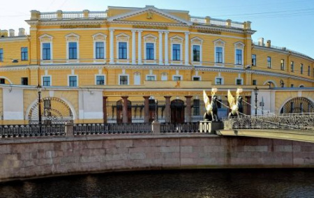Saint-Petersbourg.jpg